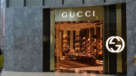 quanto guadagna commessa gucci|Stipendi con Gucci: quanto si guadagna .